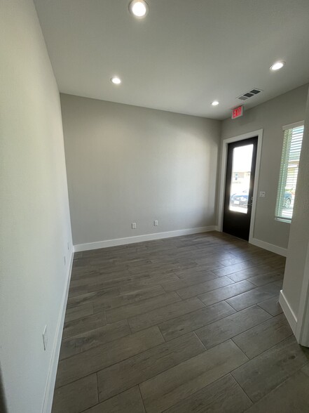 2951 FM 1460, Georgetown, TX for lease - Interior Photo - Image 3 of 16