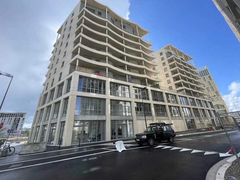 Office in Bordeaux for sale - Building Photo - Image 3 of 11