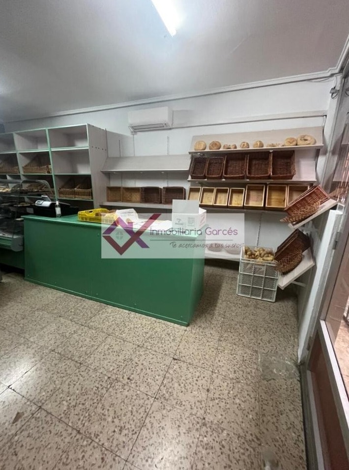 Retail in Cuenca, Cuenca for lease Floor Plan- Image 1 of 5