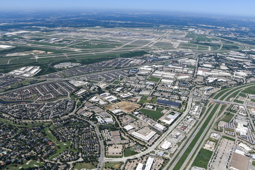 8201 Ridgepoint Dr, Irving, TX for sale - Building Photo - Image 3 of 5