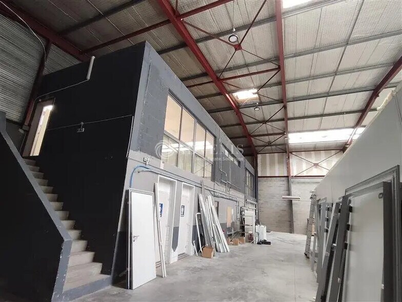 Industrial in Sète for lease - Interior Photo - Image 3 of 5