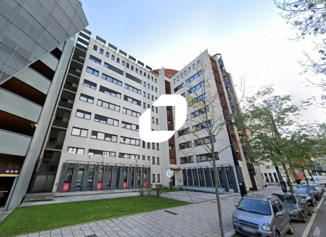 Office in Grenoble for lease Building Photo- Image 1 of 3