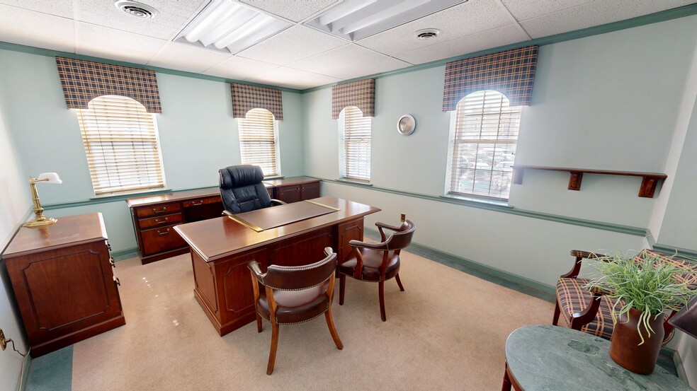 21 W Front St, Media, PA for sale - Interior Photo - Image 2 of 5