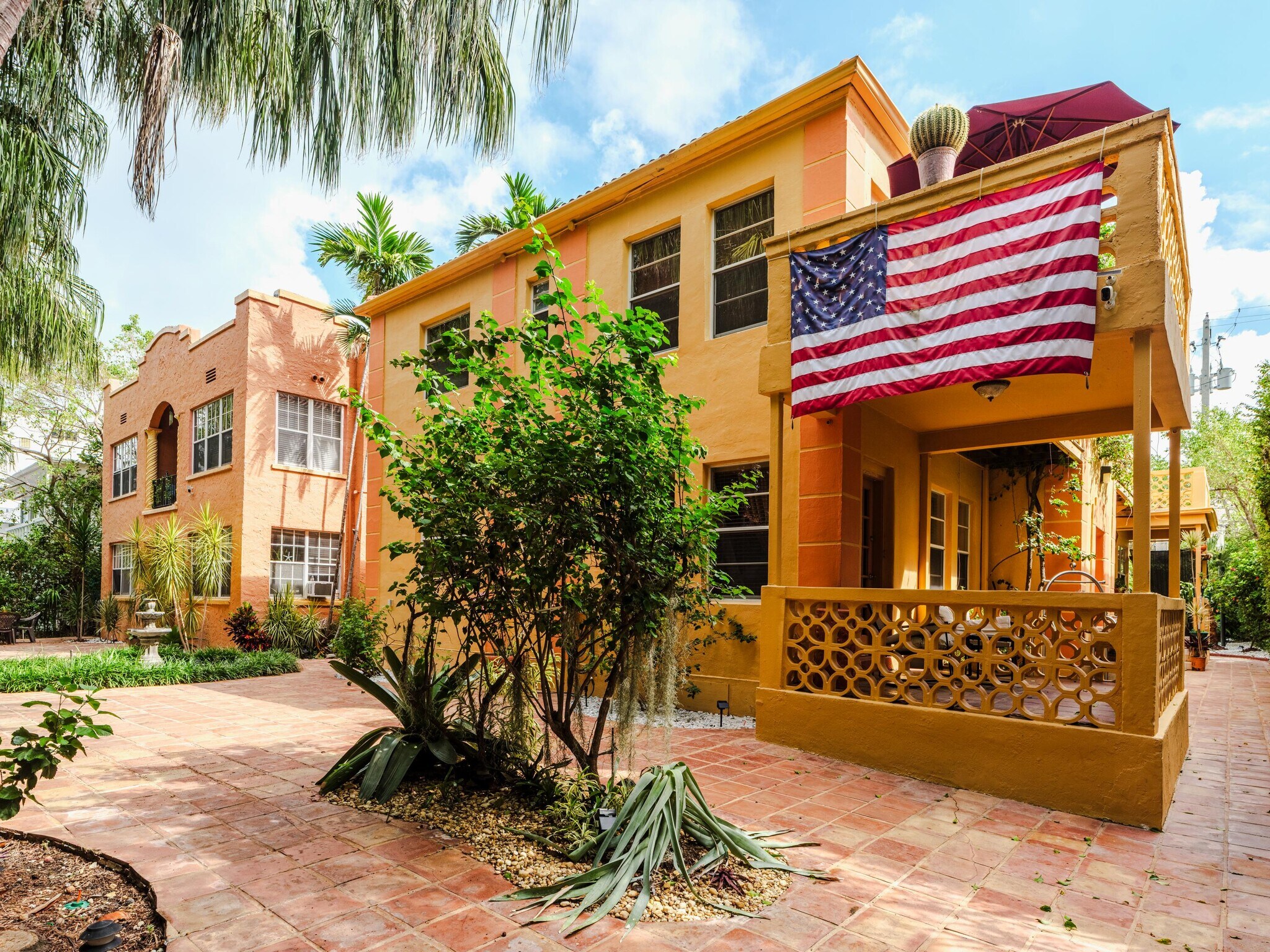 745 Meridian Ave, Miami Beach, FL for sale Primary Photo- Image 1 of 37