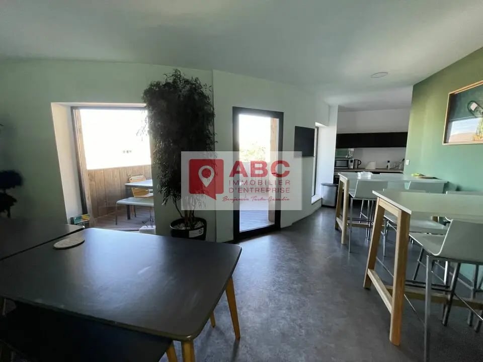 Office in Vendargues for lease Interior Photo- Image 1 of 5