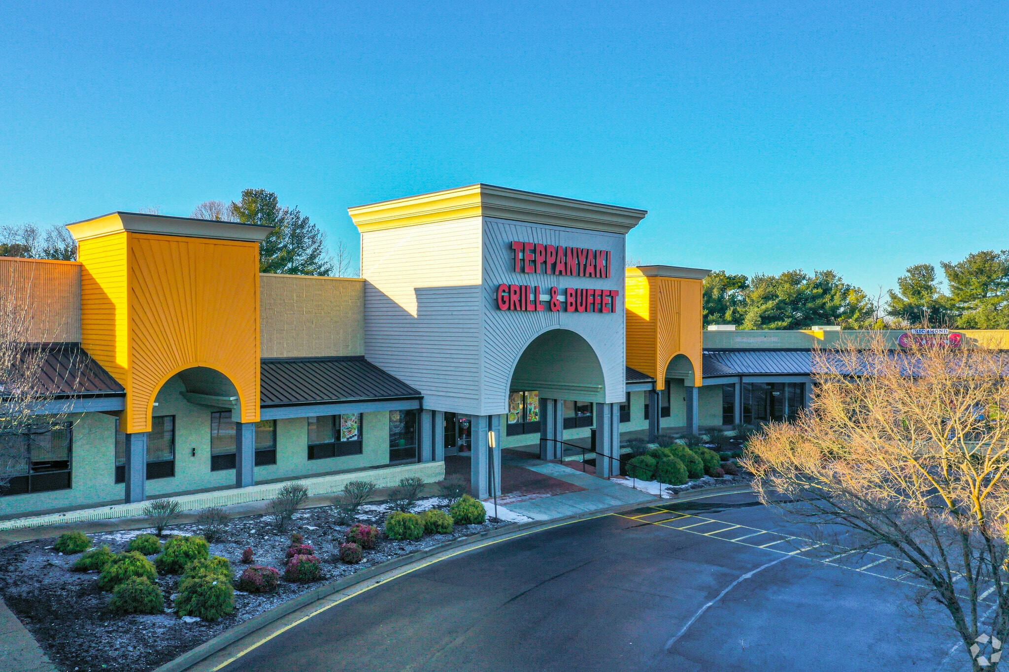 9031 W Broad St, Richmond, VA for sale Primary Photo- Image 1 of 1