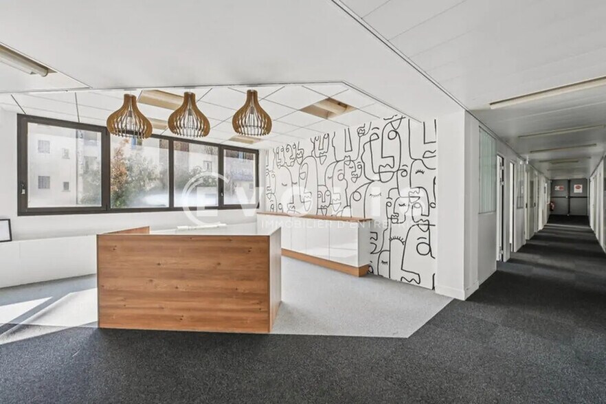 Office in Nogent-sur-Marne for lease - Lobby - Image 3 of 13