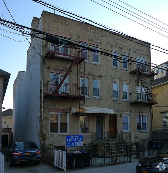 2017 Homecrest Ave, Brooklyn, NY for sale - Primary Photo - Image 1 of 6