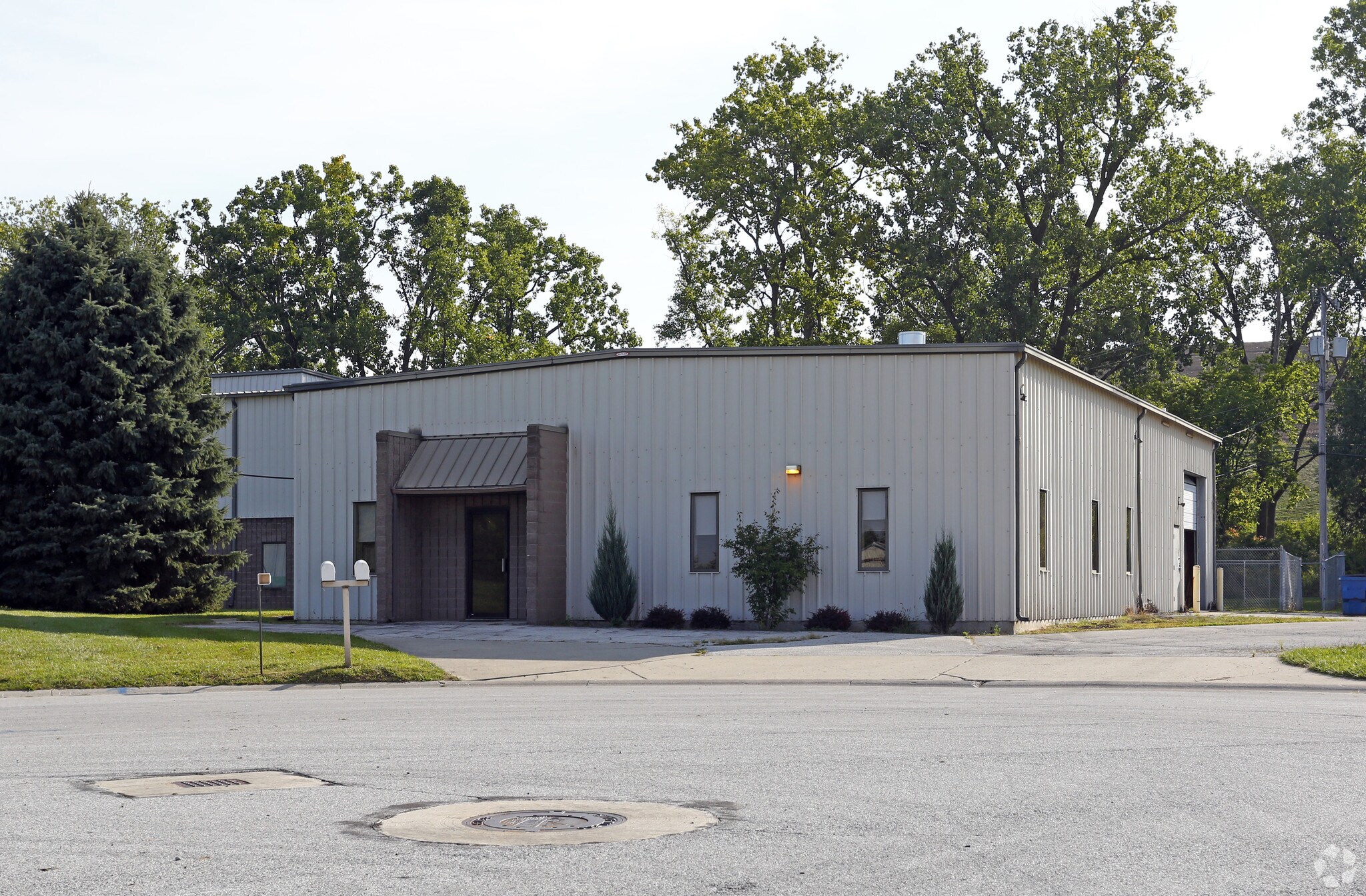 5924 American Rd E, Toledo, OH for sale Primary Photo- Image 1 of 1