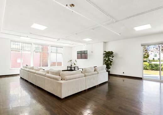 920 W 28th St, Los Angeles, CA for sale - Interior Photo - Image 3 of 10