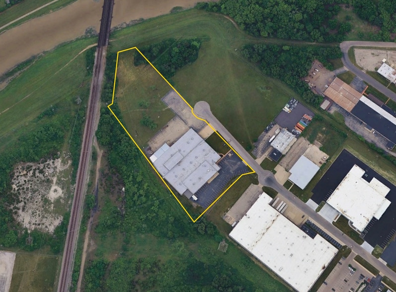 220 Janney Rd, Dayton, OH for lease - Building Photo - Image 2 of 4