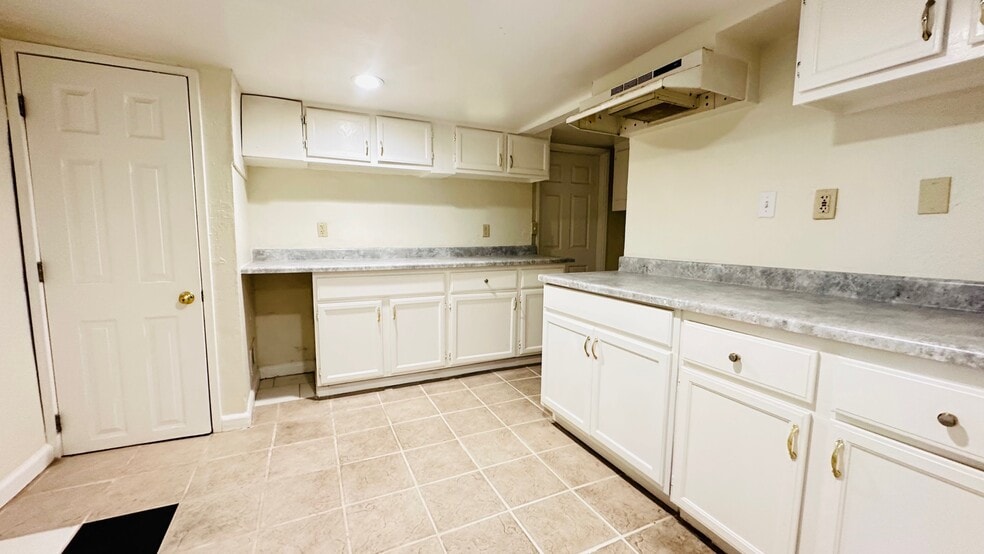 2809-2815 Macdonald Ave, Richmond, CA for sale - Building Photo - Image 3 of 47