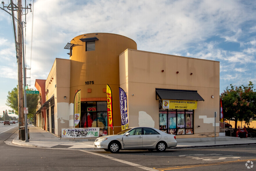 1075 S White Rd, San Jose, CA for lease - Building Photo - Image 2 of 5