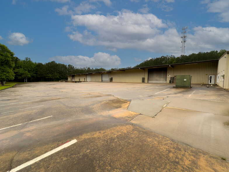 1695 Buford Hwy, Duluth, GA for sale - Building Photo - Image 2 of 22