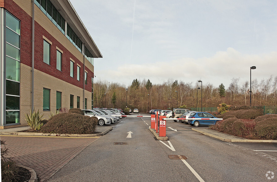 110 Birchwood Blvd, Warrington for lease - Building Photo - Image 3 of 5