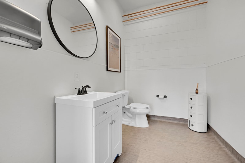 704 S Monaco Pky, Denver, CO for sale - Building Photo - Image 2 of 6