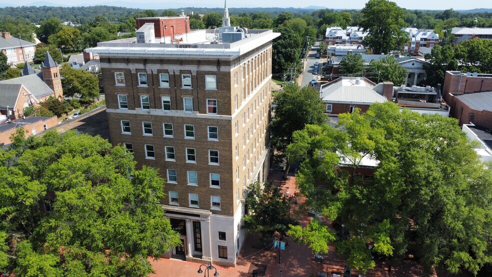 123 E Main St, Charlottesville, VA for lease - Primary Photo - Image 1 of 1