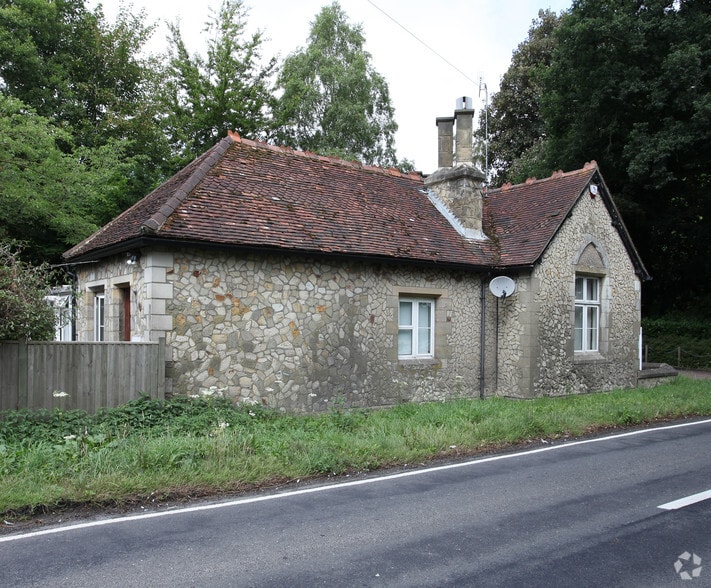 Felcourt Rd, East Grinstead for lease - Building Photo - Image 3 of 5