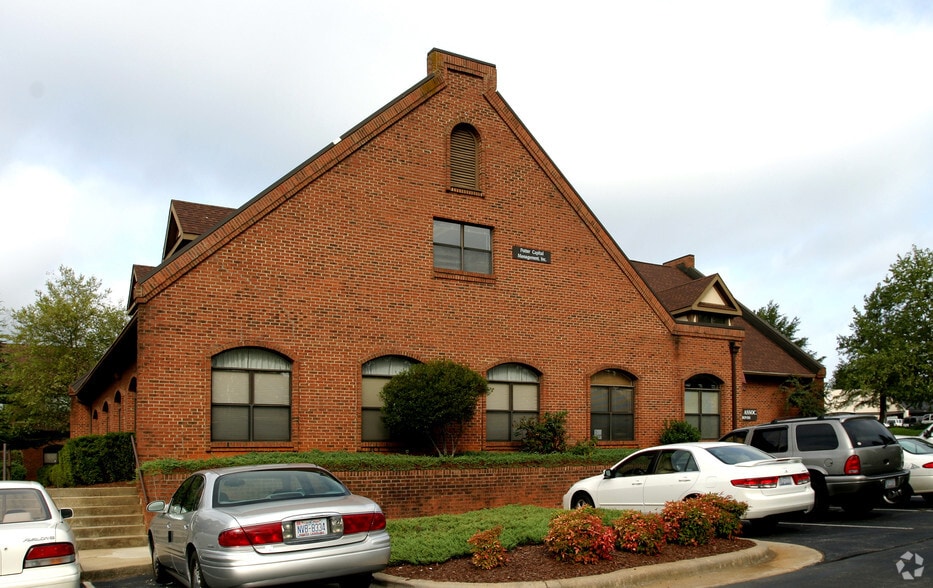 103 Kilmayne Dr, Cary, NC for lease - Building Photo - Image 2 of 9