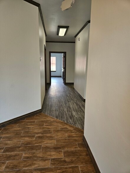 1109 N Bryant Ave, Edmond, OK for lease - Building Photo - Image 2 of 12