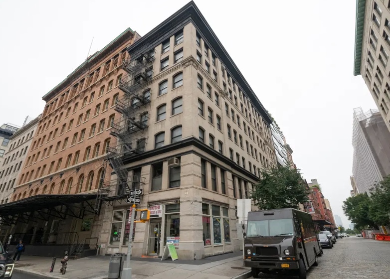 177 Hudson St, New York, NY for lease - Building Photo - Image 2 of 3