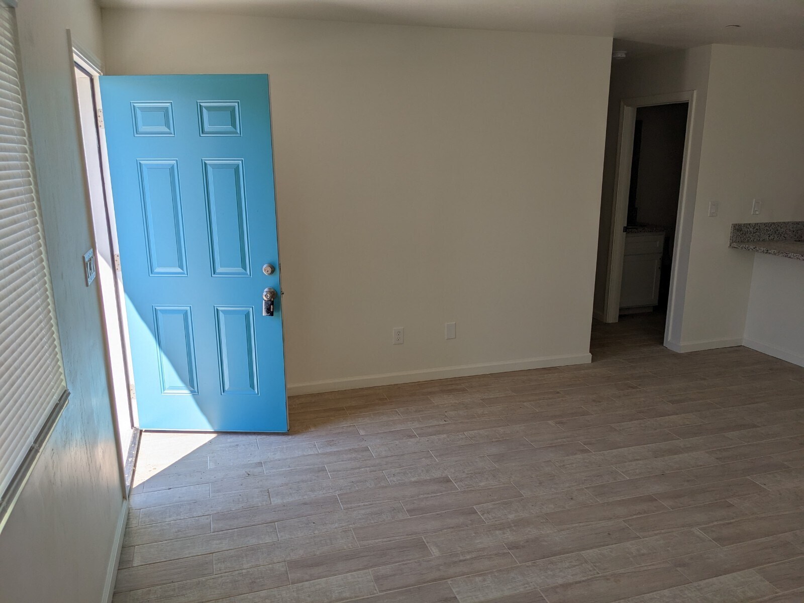 115 Decatur St, Bakersfield, CA 93308