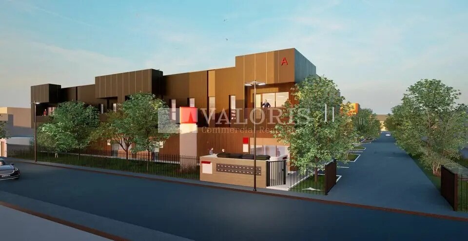 Flex in Vaulx-en-Velin for sale - Building Photo - Image 2 of 8