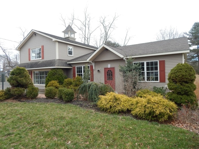 1522 Boston Post Rd, Old Saybrook, CT for sale - Building Photo - Image 1 of 1