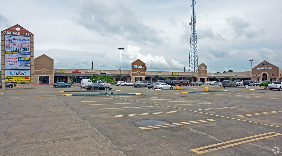 4328-4406 Dowlen Rd, Beaumont, TX for lease - Building Photo - Image 3 of 12