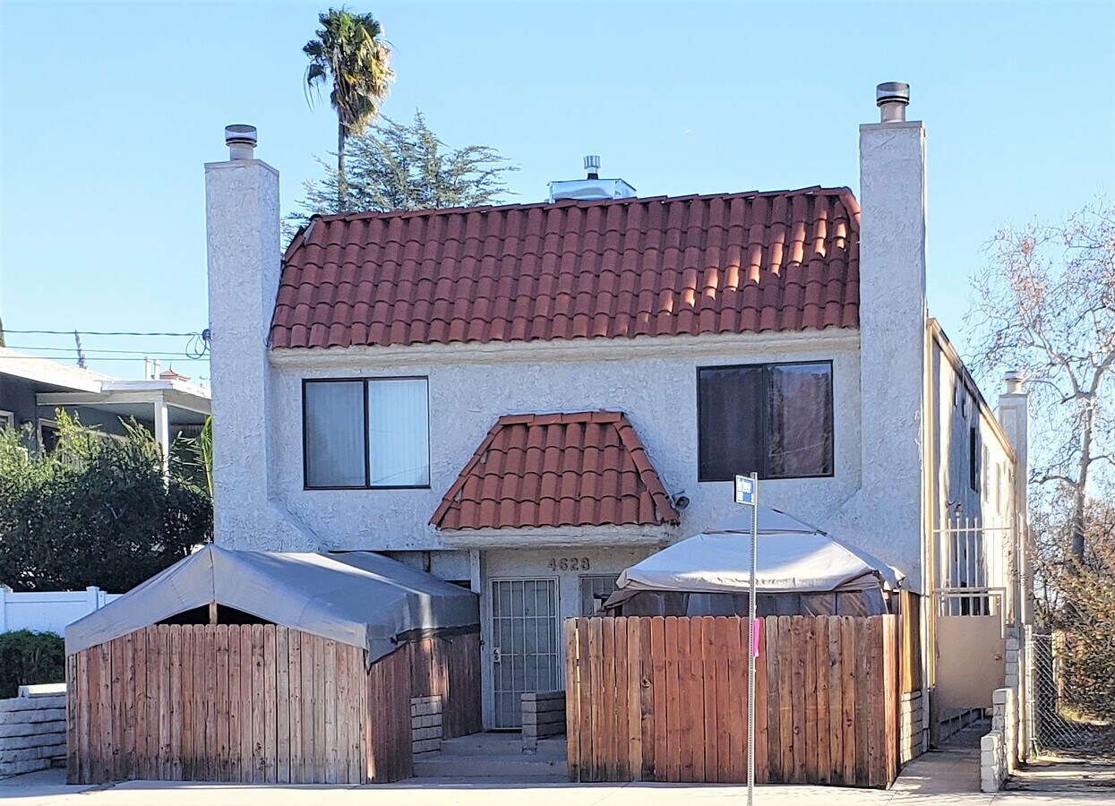 4628 Colfax Ave, Valley Village, CA 91602