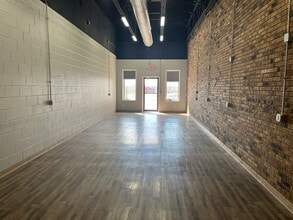 49-125 Cumberland Plz, Crossville, TN for lease Building Photo- Image 1 of 6