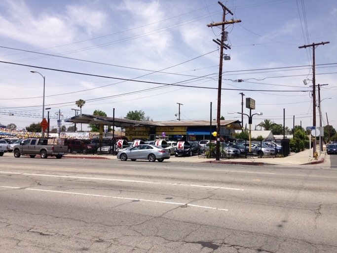 13235 Osborne St, Arleta, CA for lease - Building Photo - Image 3 of 6