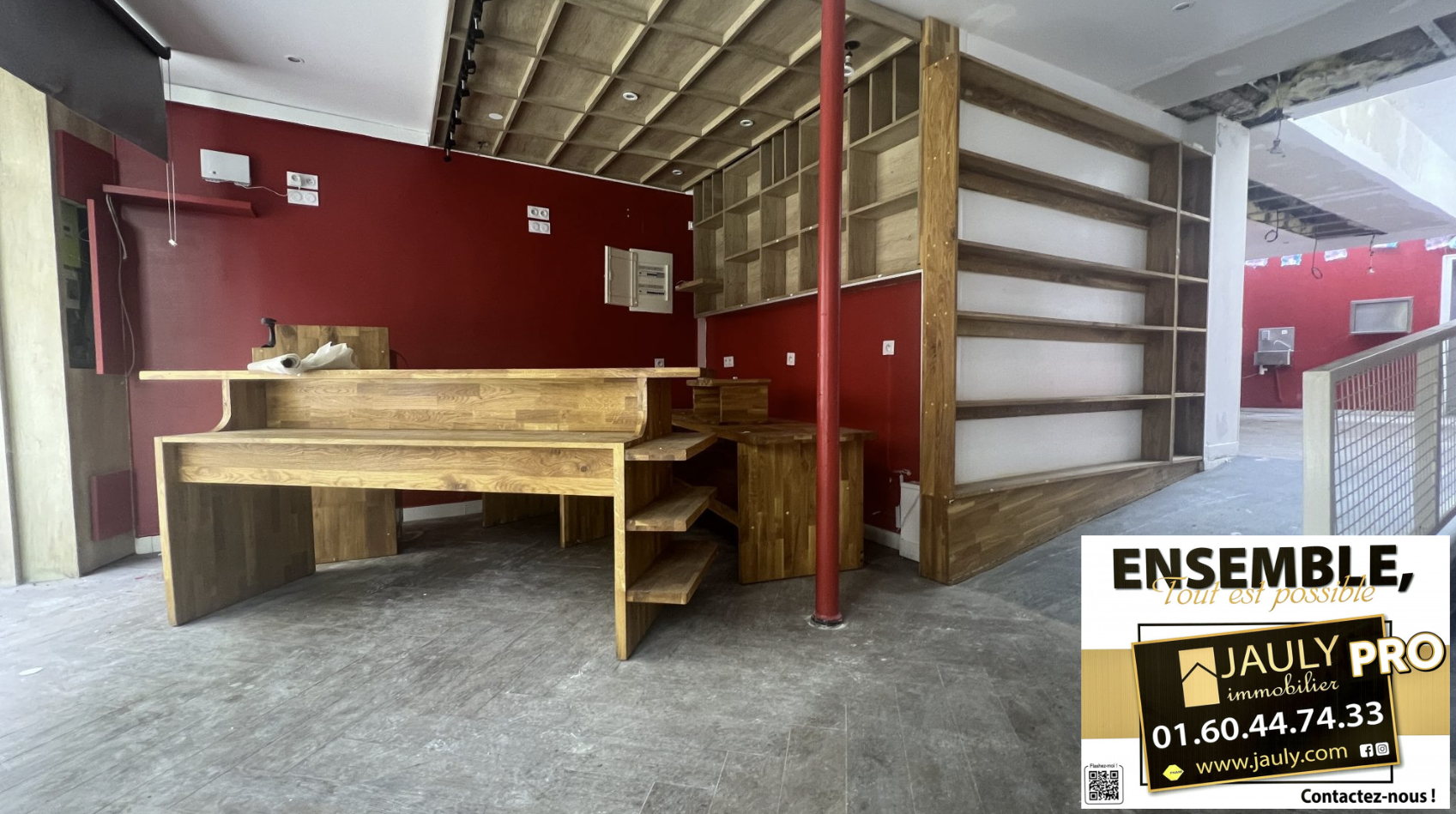 Retail in Meaux for lease Interior Photo- Image 1 of 8