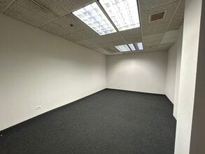 4801 Southwick Dr, Matteson, IL for lease Building Photo- Image 2 of 3