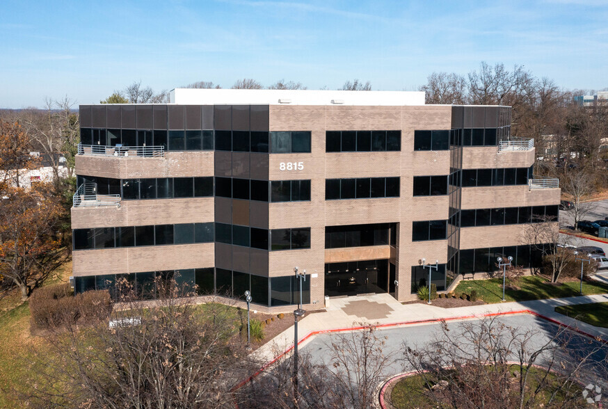 8815 Centre Park Dr, Columbia, MD for lease - Building Photo - Image 1 of 16