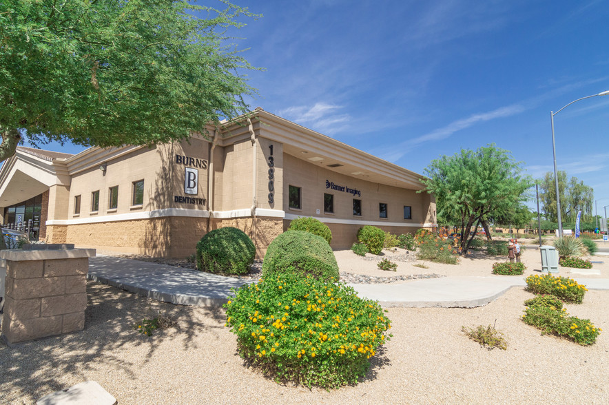 13907 W Camino Del Sol, Sun City West, AZ for lease - Building Photo - Image 2 of 10