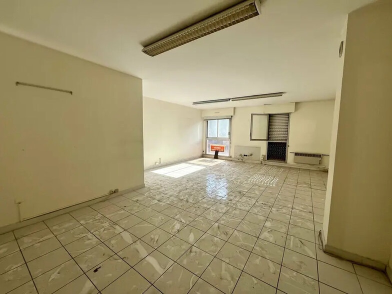 Office in Châteaurenard for sale - Interior Photo - Image 3 of 4