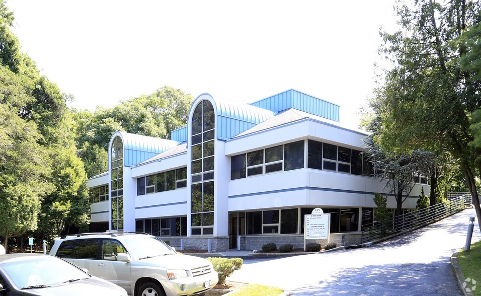 449 N State Rd, Briarcliff Manor, NY for lease - Primary Photo - Image 1 of 8