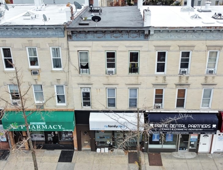 6414 Myrtle Ave, Glendale, NY 11385