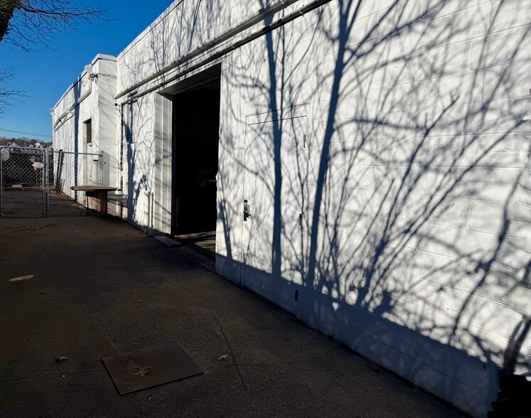 5 Reynolds st, Norwalk, CT for lease - Building Photo - Image 2 of 5