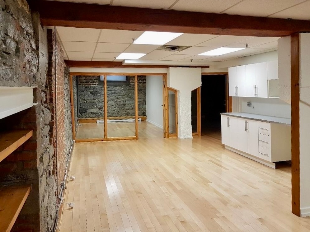 430 Rue Sainte-Hélène, Montréal, QC for lease Interior Photo- Image 1 of 7