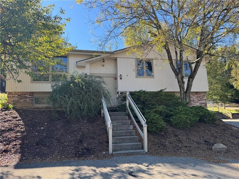 119 Hidden Valley Rd, McMurray, PA for lease - Building Photo - Image 3 of 7