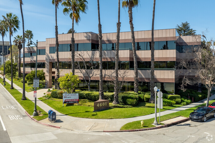 4601 Wilshire Blvd, Los Angeles, CA for lease - Building Photo - Image 3 of 8