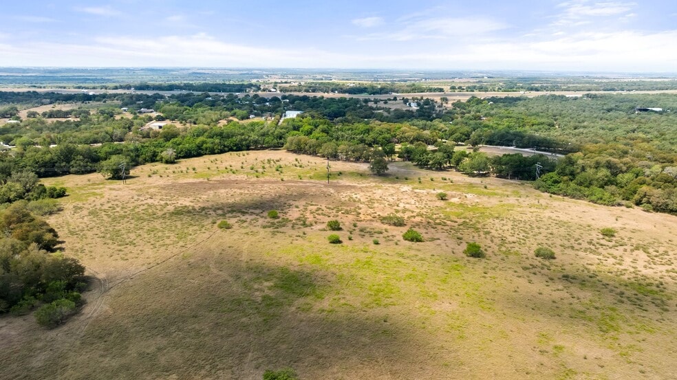 1272 Old Lytton Springs Rd, Lockhart, TX for sale - Building Photo - Image 3 of 27