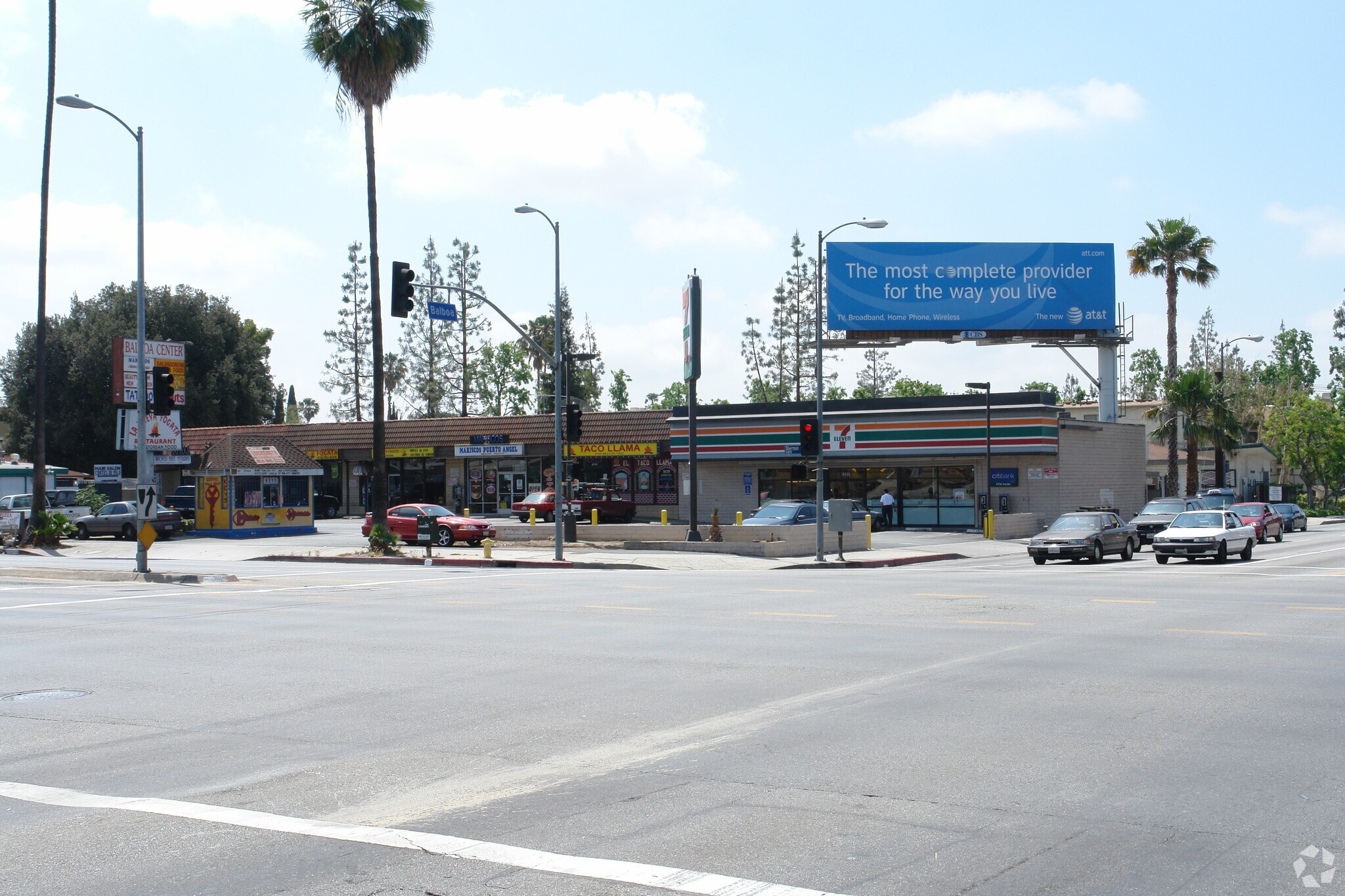 16844-16860 Sherman Way, Van Nuys, CA for sale Primary Photo- Image 1 of 1