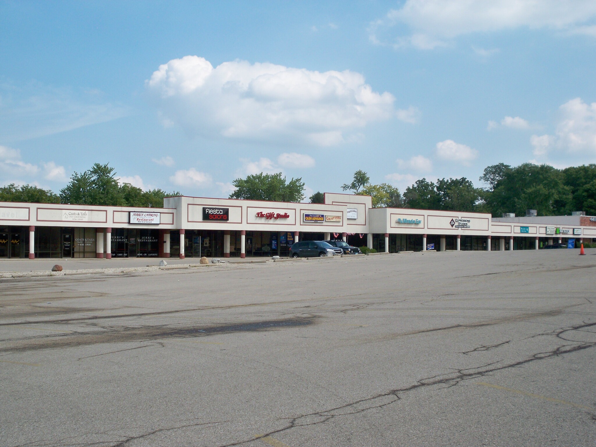 360 W National Rd, Englewood, OH for lease Building Photo- Image 1 of 2