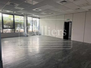 2 Place Laurent D'Arvieux, Marseille for lease Interior Photo- Image 1 of 5