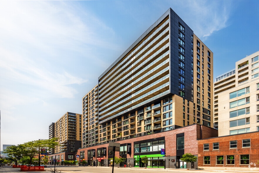 225 Rue Peel, Montréal, QC for lease - Building Photo - Image 1 of 7