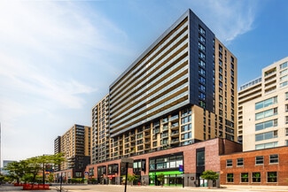 More details for 225 Rue Peel, Montréal, QC - Retail for Lease