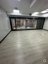 Office in Madrid, Madrid for lease Interior Photo- Image 2 of 8